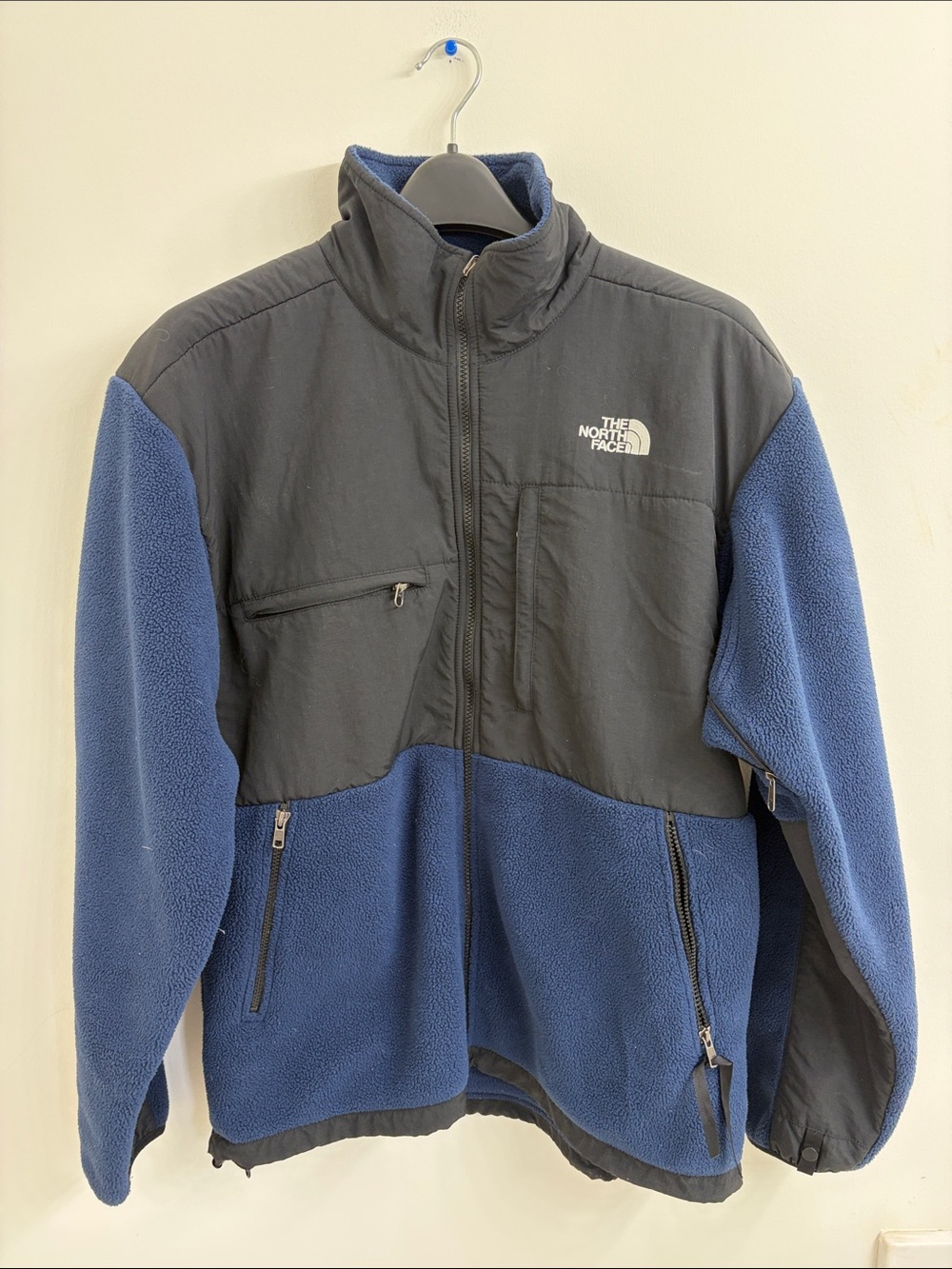 The North Face Denali Men's Two-Tone Navy Blue and Black Fleece Jacket